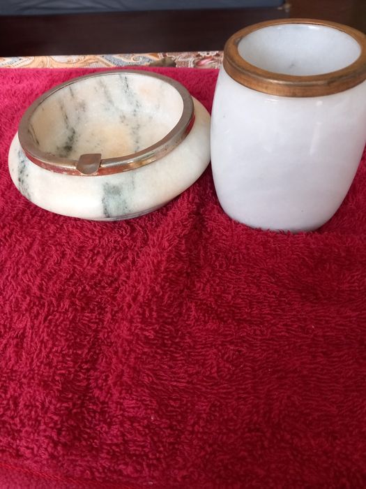 Стари вещи от Соца.