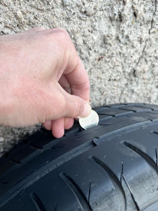 Летняя резина комплект.