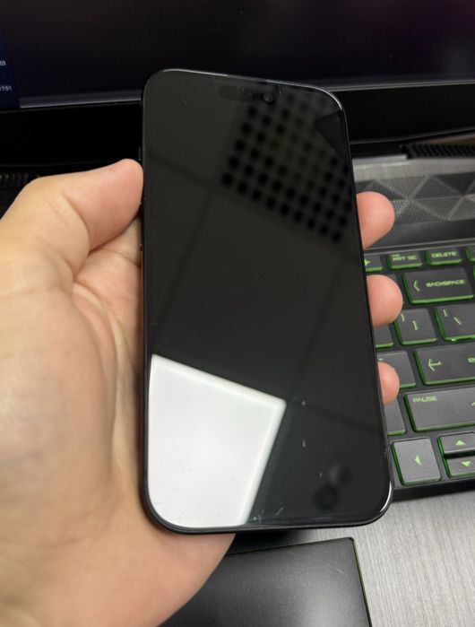 iPhone 15 black 128GB