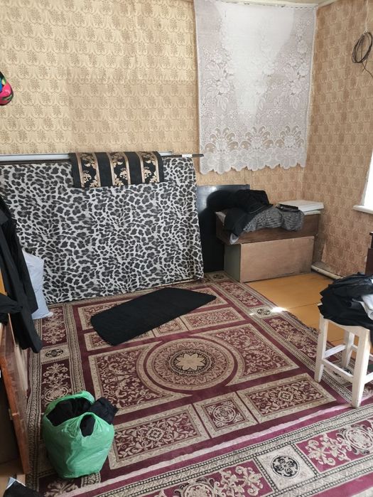 Uy sotladi 3 xona 4.5 sotq Iskandar arntr eski magazini orqasi