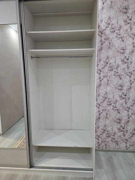 Продам шкаф купе