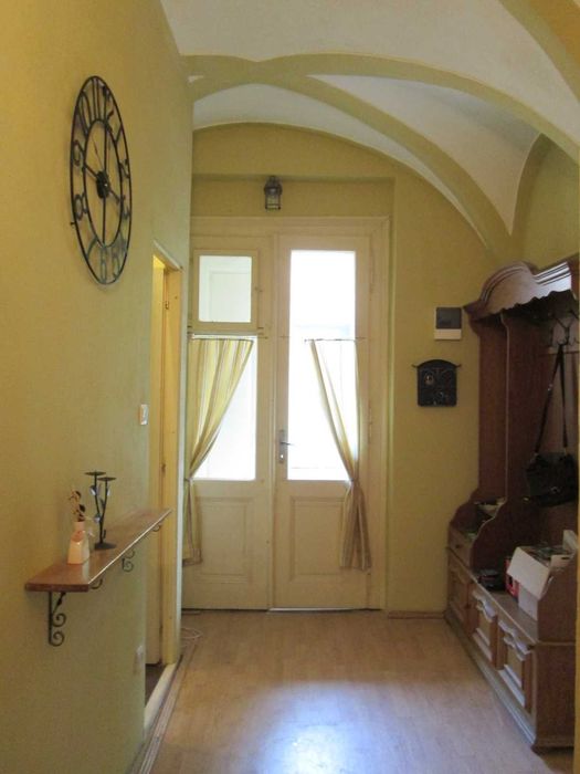Apartament 1 cameră de închiriat ultracentral Sibiu, Pietonala Bălcescu- centrul istoric, 45 mp