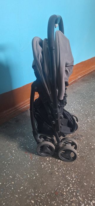 Продам коляску детскую Joie
