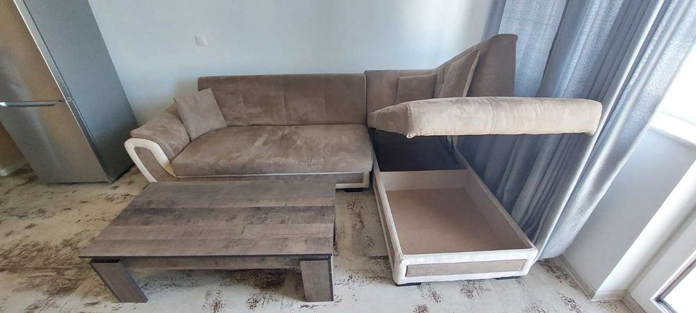 Малко използвано обзавеждане-диван, тв. шкав, гардероб