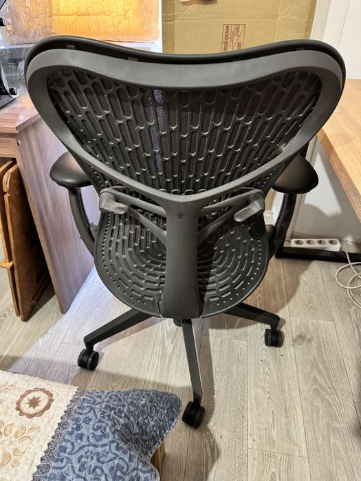 Herman Miller Mirra 2 кресло компьютерное