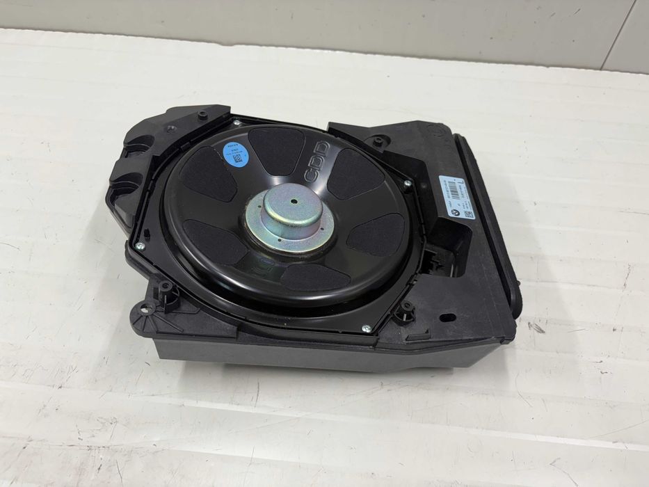 Ляв бас / Ляв субуфер БМВ Ф20 Ф22 Ф30 Ф31 Ф32 Ф34 HiFi