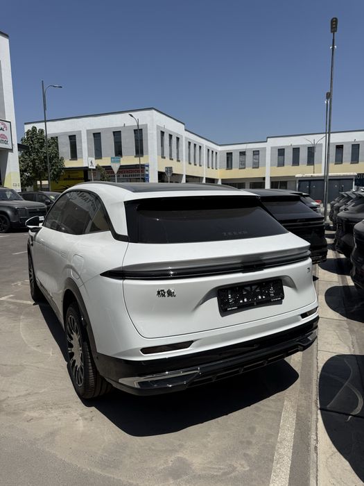 Zeekr 7X Ultra 2026 Full 4WD chegirma narxlarda