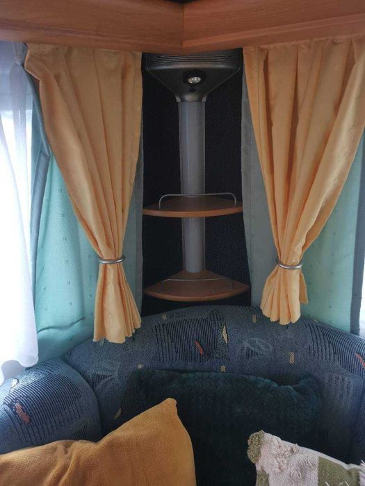 Продавам каравана Hobby Excellent