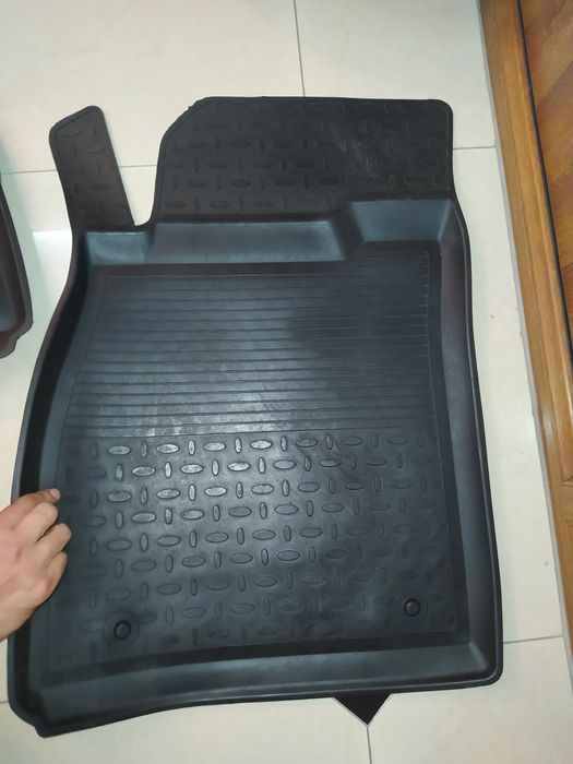 Полик для машин Captiva 4