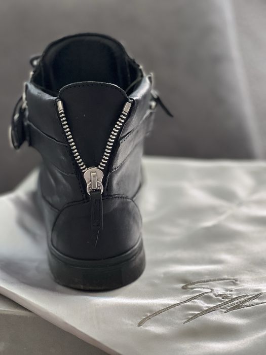 Giuseppe Zanotti обувки номер 42,5