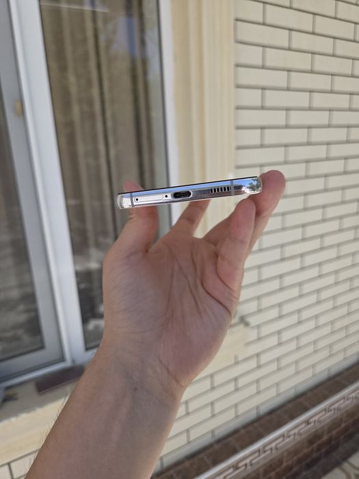 Srochno Samsung S22 Plus 8/256g  sotiladi