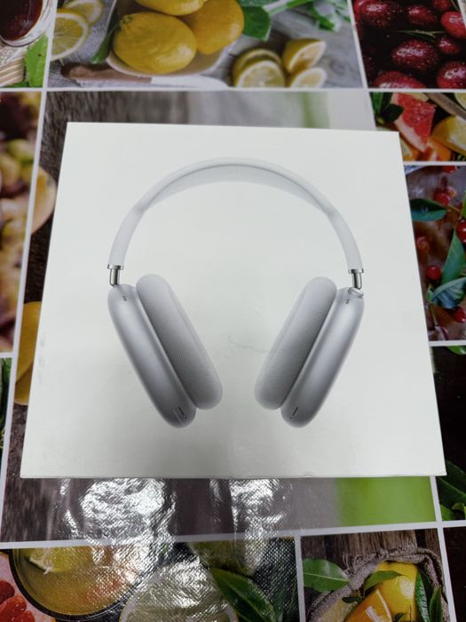 Airpods Max generation 1