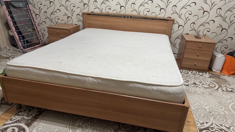 Спальный гарнитур