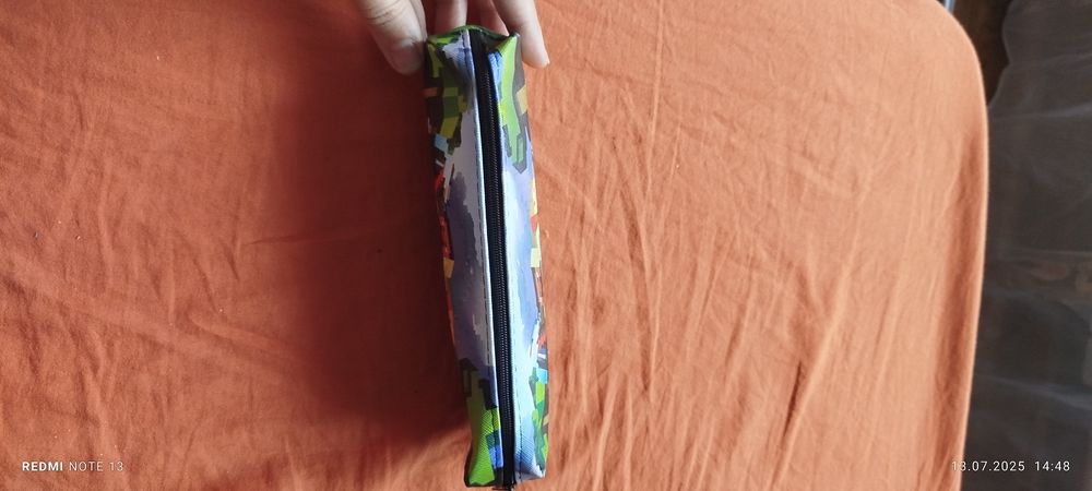 Продам   школьный пенал