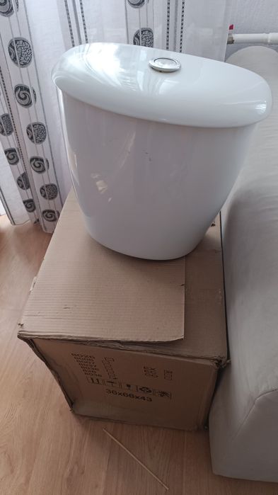 Бачок от унитаза б/у