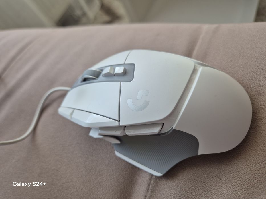 Продавам гейминг мишка Logitech G502 X