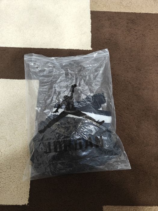 Pantaloni scurți Jordan - Mărime M - Noi, cu etichetă