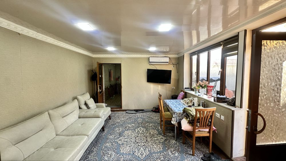 Продаётся в Думраобод, напротив школы 131 (Vosiq International School)