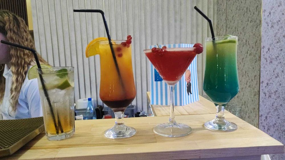 Cocktail bar  si tort de shot