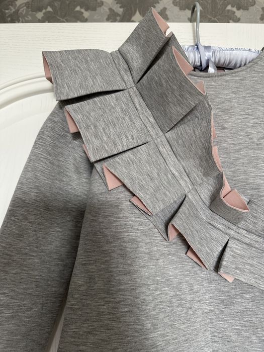 Нарядные свитшоты