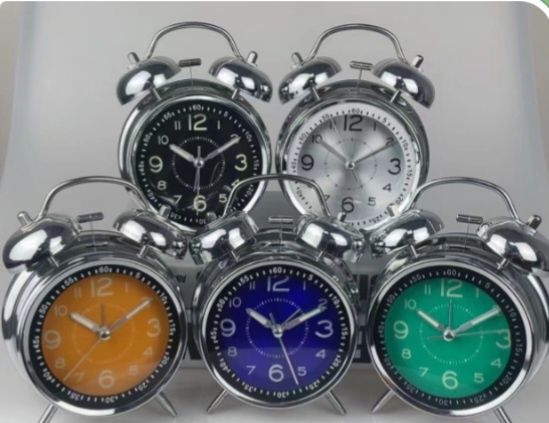 Будильник. Часы с будильником. Часы. Будильники.