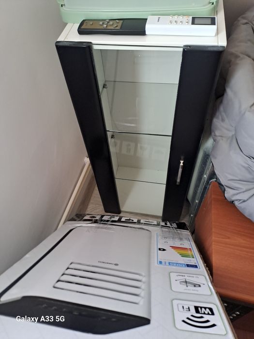 Ghiuveta Dulap și Oglinda baie