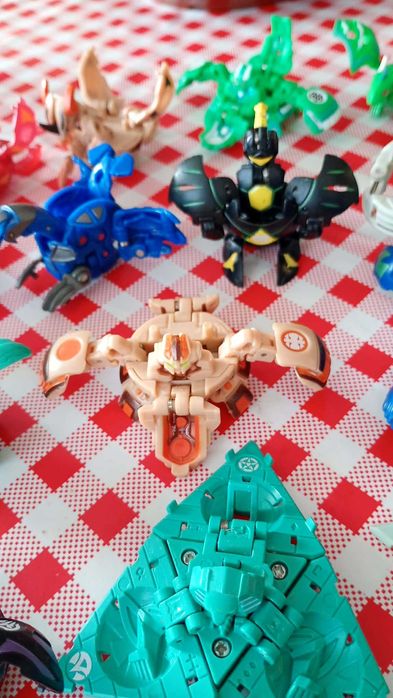 Bakugan играчки на ниски цени