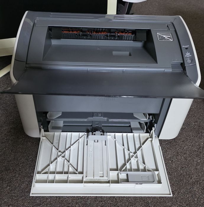 Продам принтер ч/б в хорошем состоянии