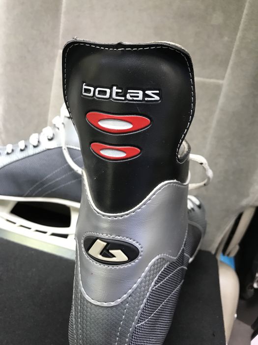 Продам коньки фирма botas
