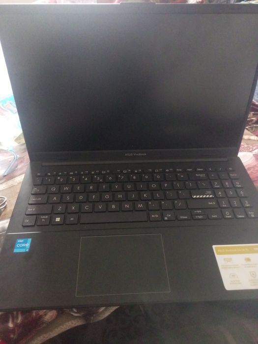 ASUS vivobook 256 g yangi 2 marta zaryadlangan