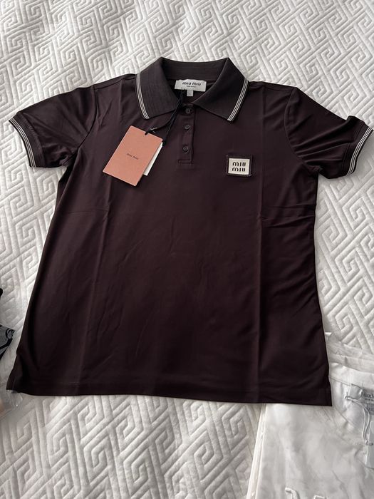 Tricou de vanzare