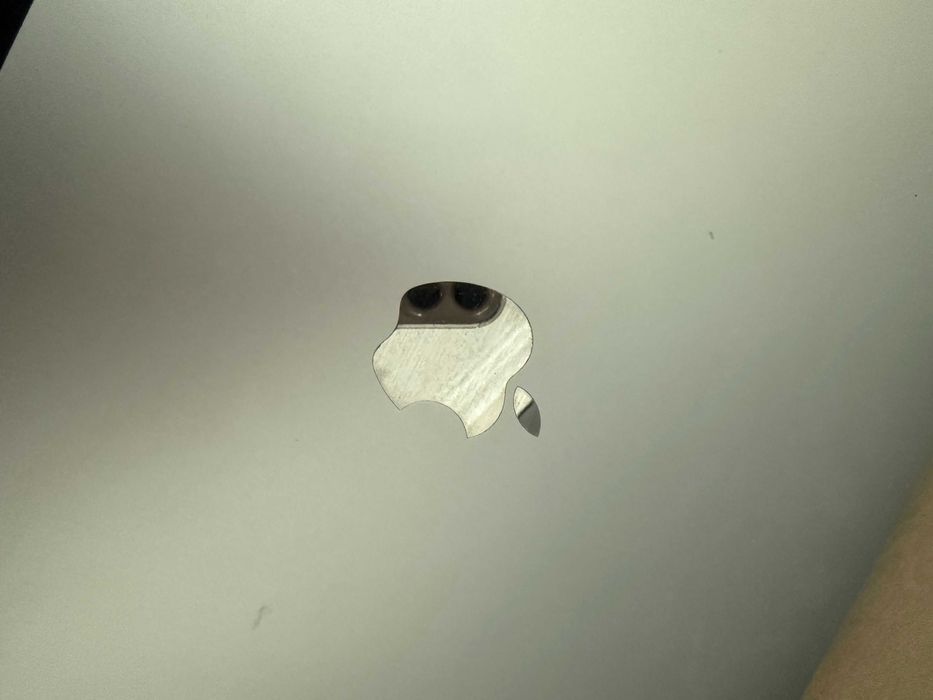 Продам MacBook Air 13-inch