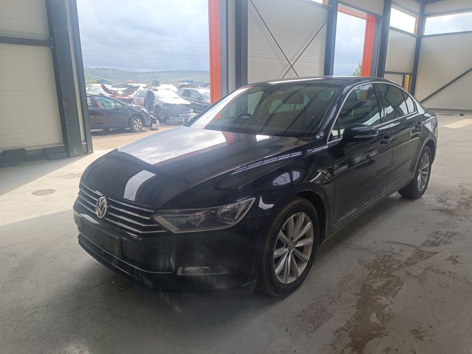 Dezmembram Volkswagen Passat B8, motor 2.0 tdi CRLB