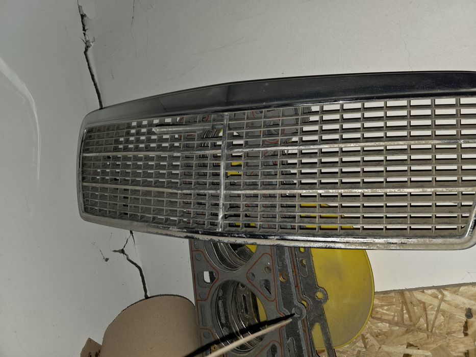 Решётка на w210 е класс