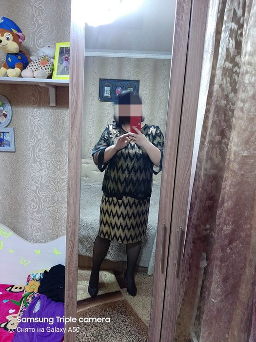 Продам платье праздничное