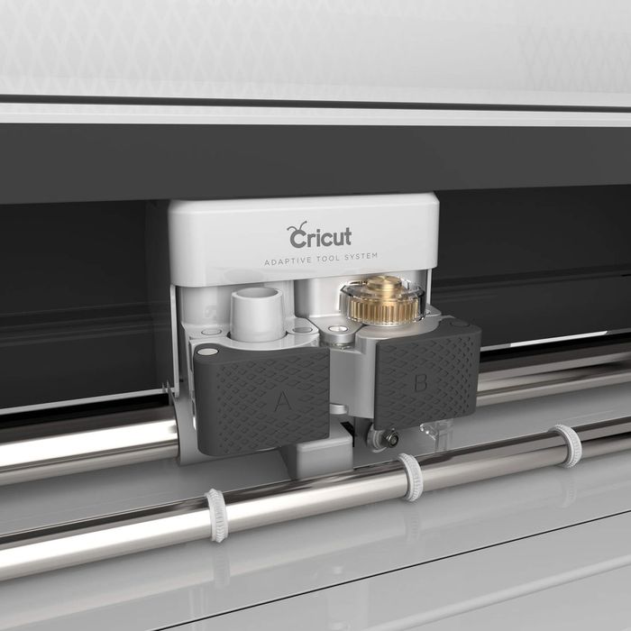 Cricut Maker, режеща машина за арт хоби дизайни