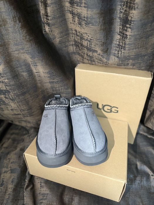 UGG Tazz • Culoare Gri • Noi