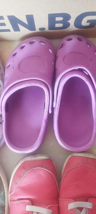 Обувки и пантофки