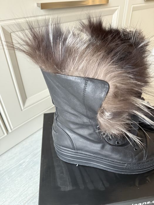 Боти от естествена кожа с естествен пух
