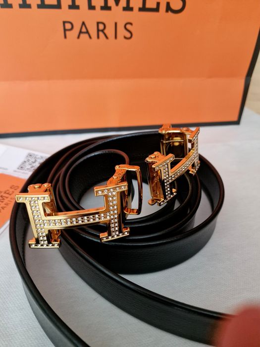 Curea reglabila piele, insertii strass, logo metalic auriu