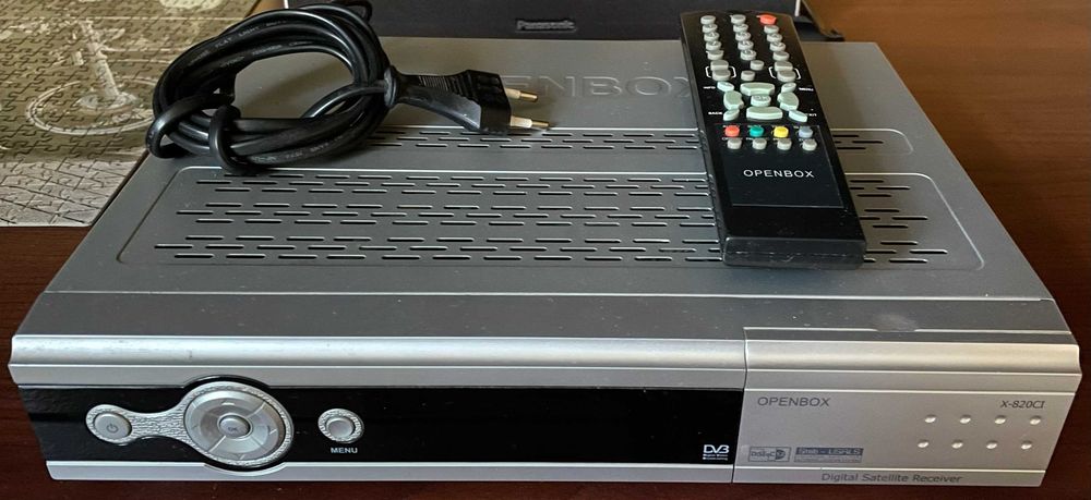 Медиаприставка и спутниковые ресиверы для телевизора