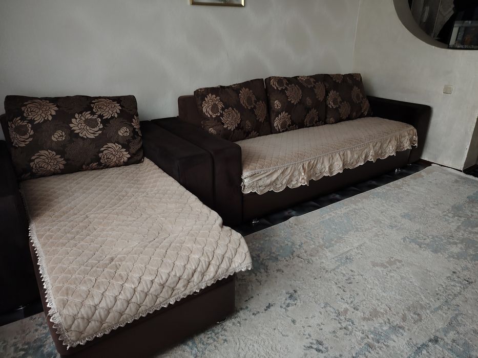 Продам диван (комплект)