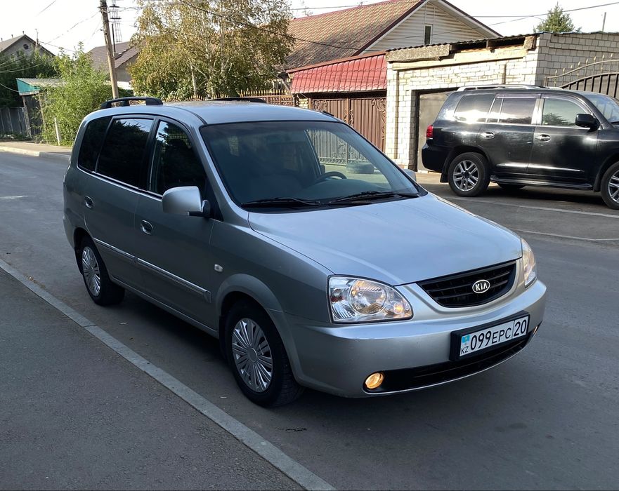 Kia Carens продам или обмен