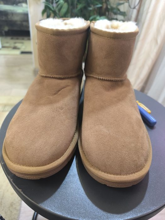 Угги новые два размера.