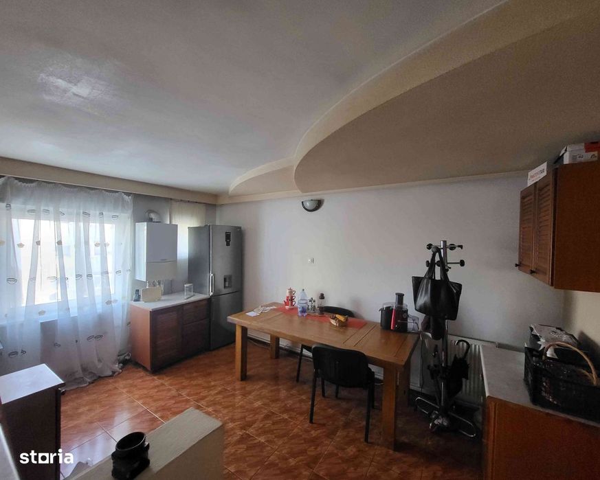 Apartament 2 camere decomandate 64 MP Utili Tazlaului