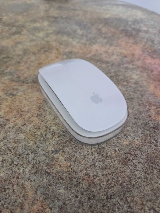 Продавам magic mouse 1 неизползвана