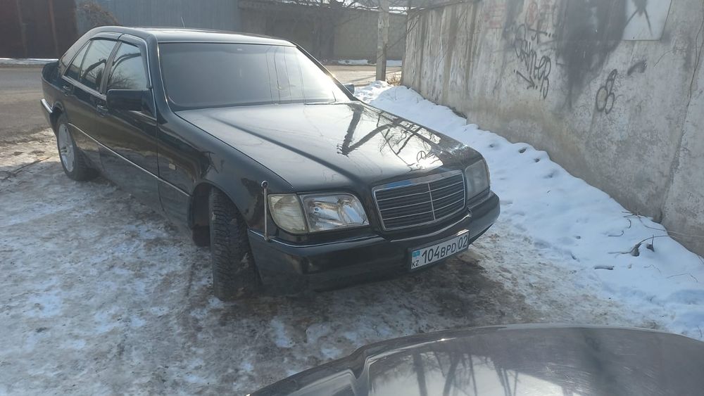 Срочно продам мерседес 140