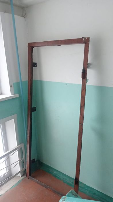 Продам дверь входная металлическая в отличном состоянии