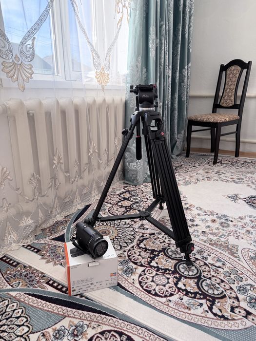 Камера SONY FDR-AX53