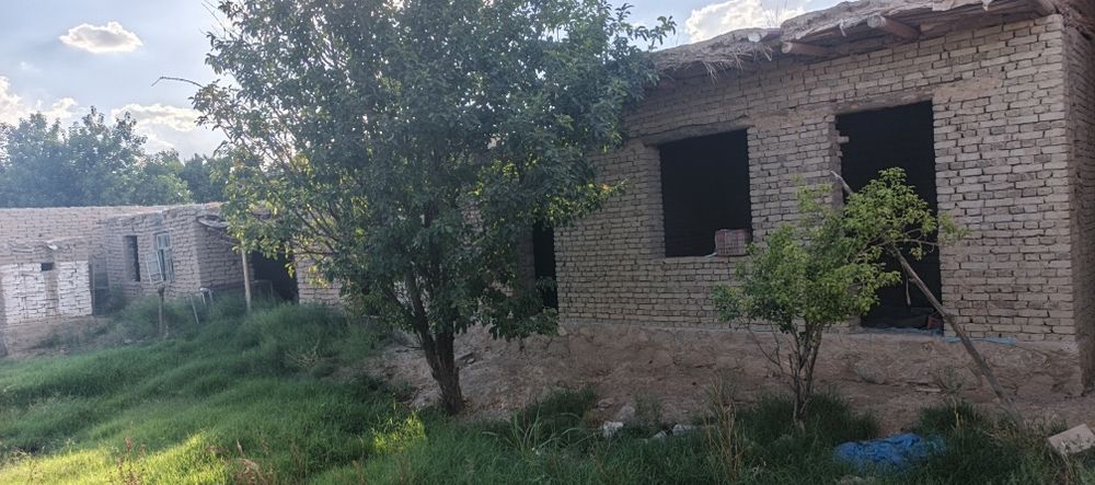 Участка сотилади